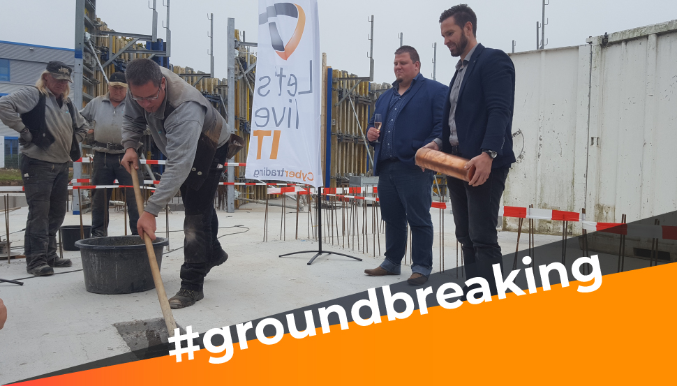 Frank Niemann laying the foundation stone for the company building in 2017